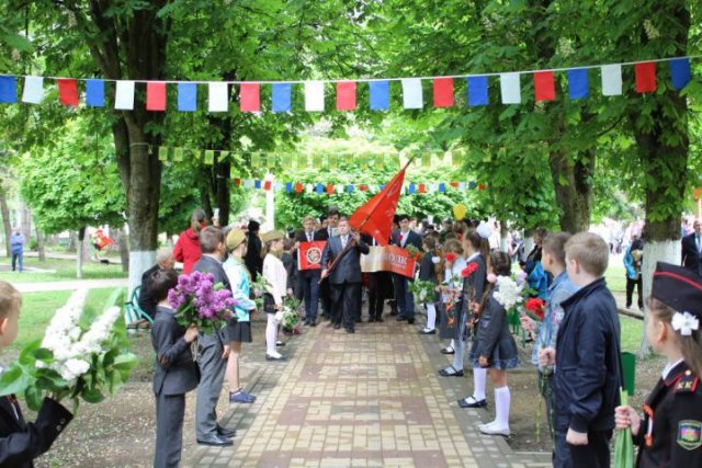 День 9 мая в нашей стране бережно и трепетно передается из поколения в поколение